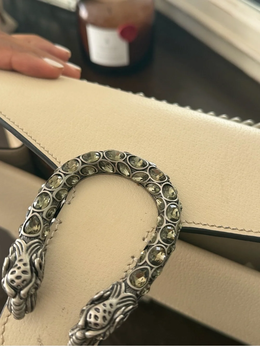 Gucci Cream Leather Shoulder Bag with Silver Chain - Picture 11 of 12